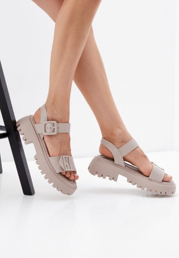 Босоножки Camille