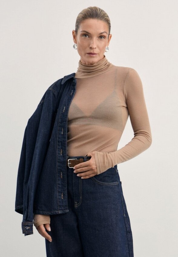 Водолазка Zarina