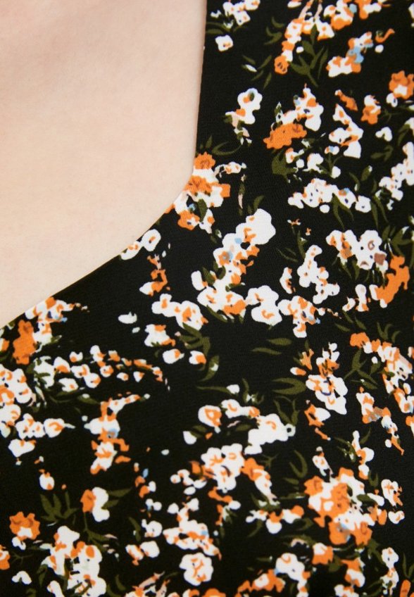 Платье Pinkkarrot