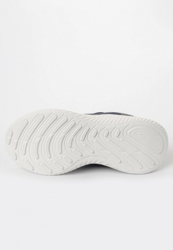 Кроссовки Tikkago