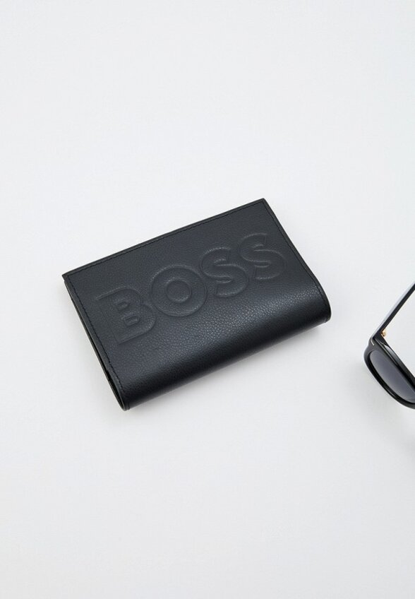 Очки солнцезащитные Boss