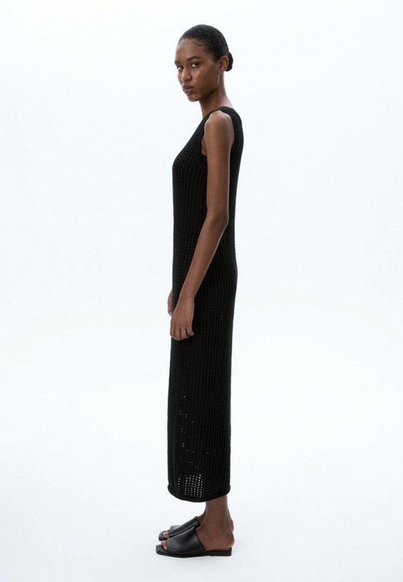 Платье Brusnika