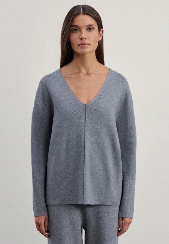 Пуловер Zarina