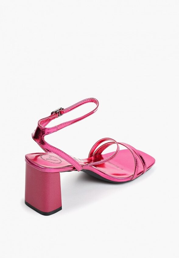 Босоножки Betsy