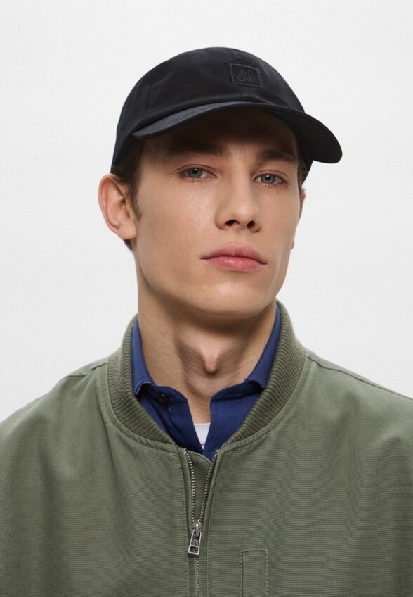 Бейсболка Marc O'Polo