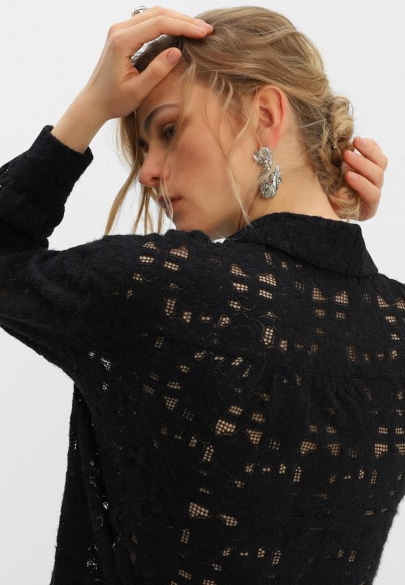 Блуза Calin Doux