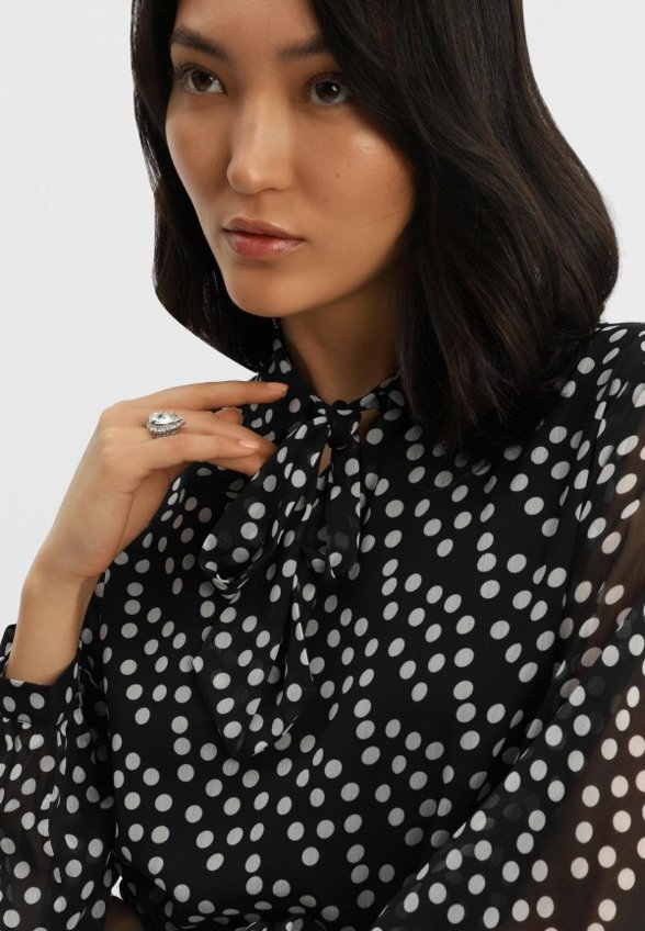 Платье Lilly Bennet