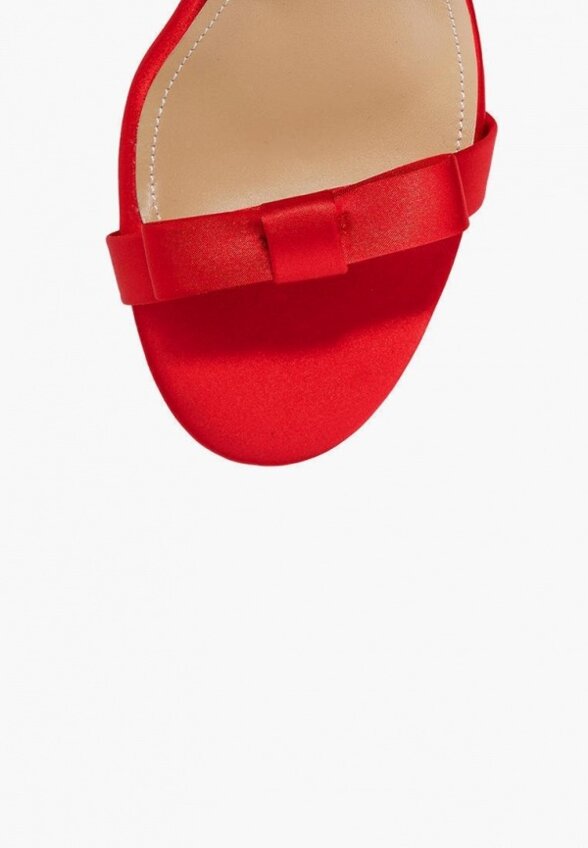 Босоножки Raden