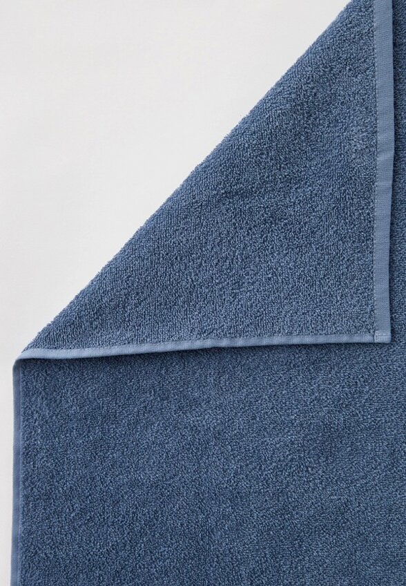 Полотенце Trussardi