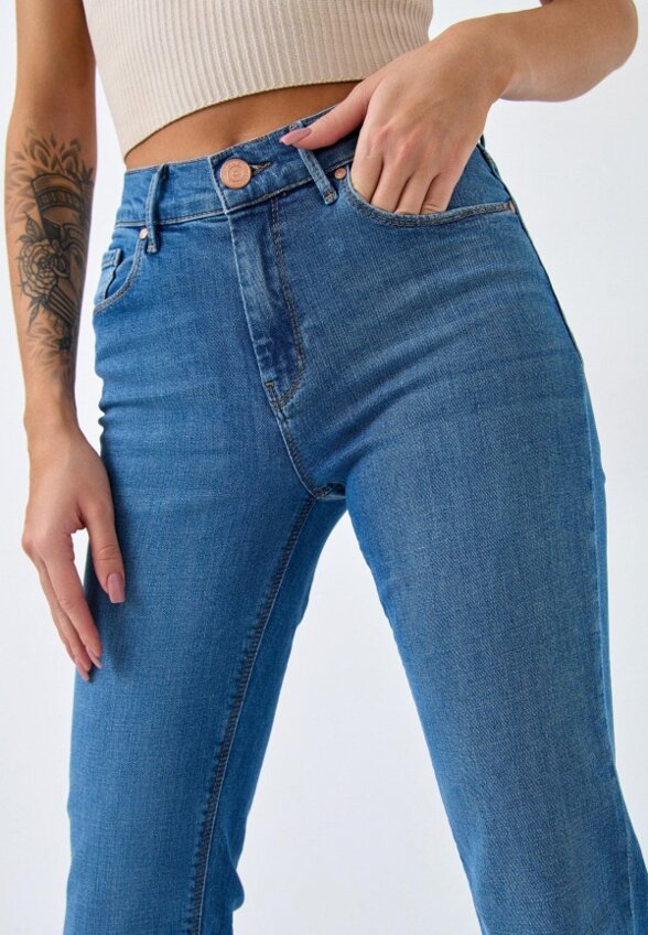 Джинсы Whitney