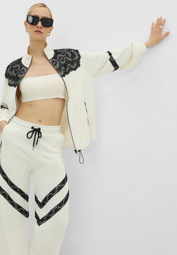 Брюки спортивные Lilly Bennet