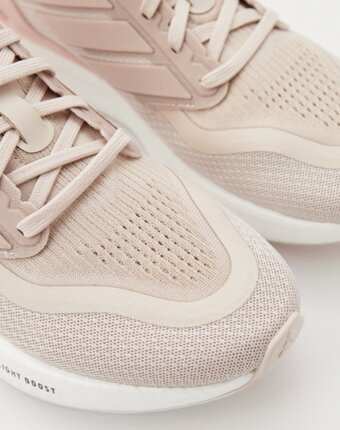 Кроссовки adidas женщинам