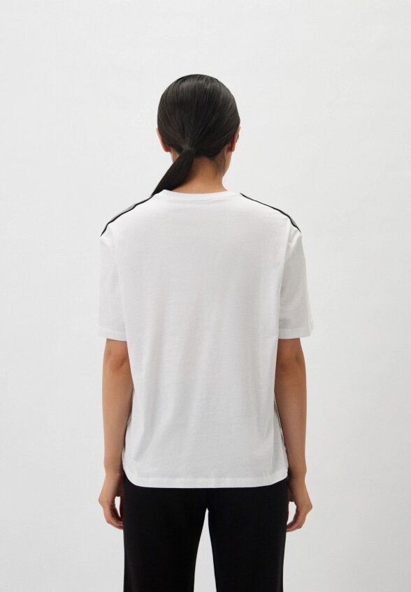 Футболка EA7