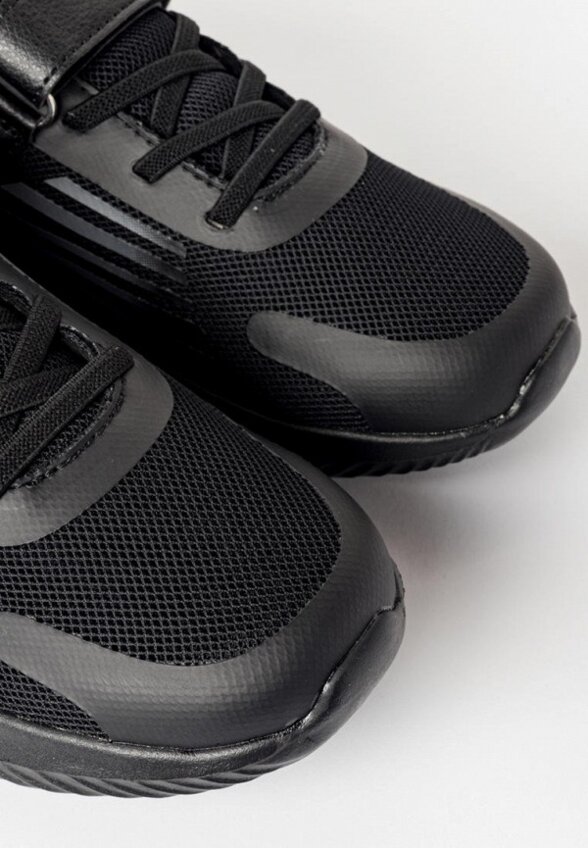 Кроссовки Tikkago