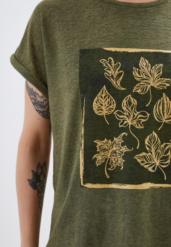 Футболка Colin's