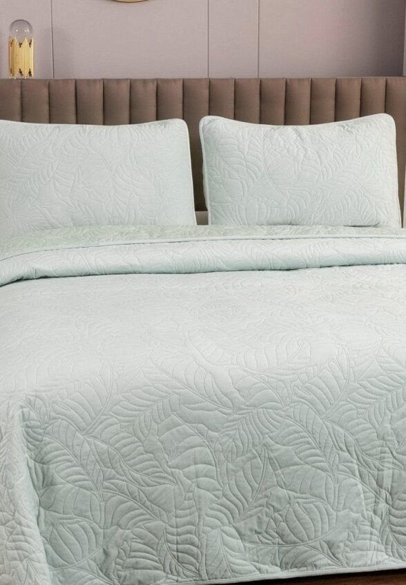 Комплект с покрывалом Sofi De Marko