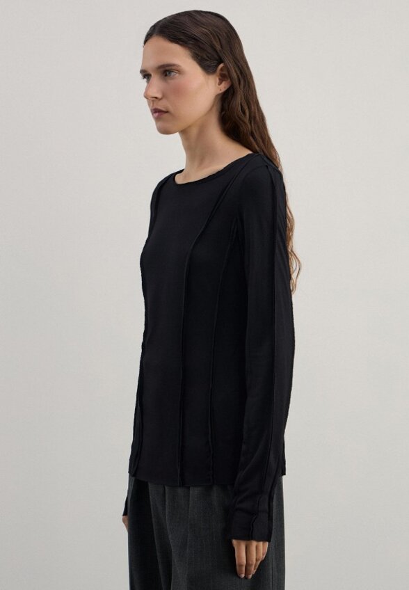 Лонгслив Zarina