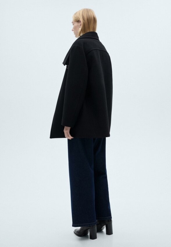 Полупальто Mango