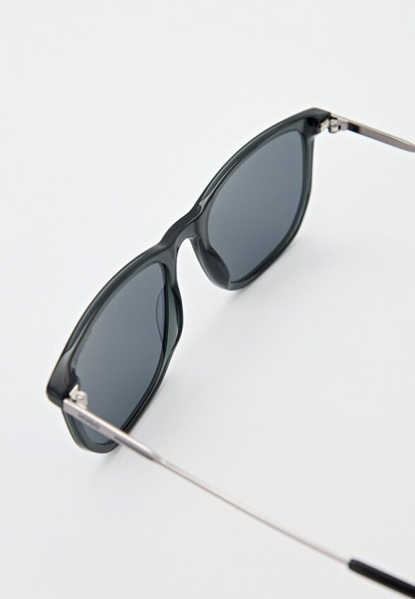 Очки солнцезащитные Hugo