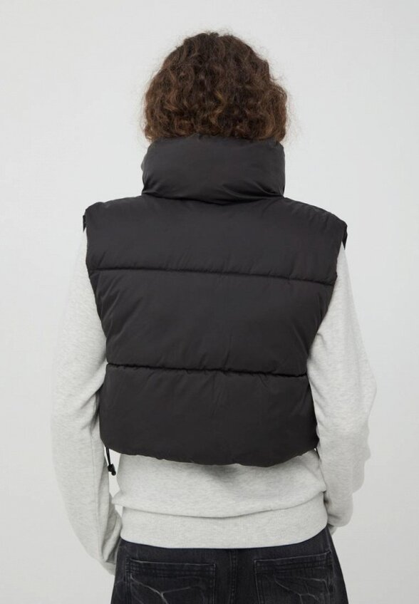 Жилет утепленный Terranova