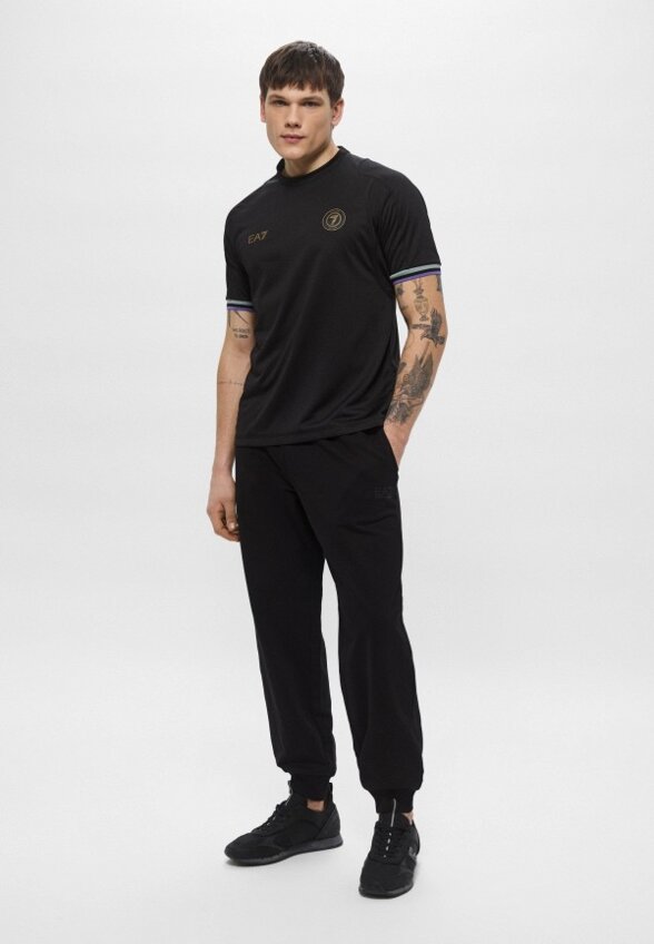 Футболка EA7