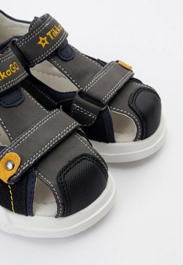 Сандалии Tikkago