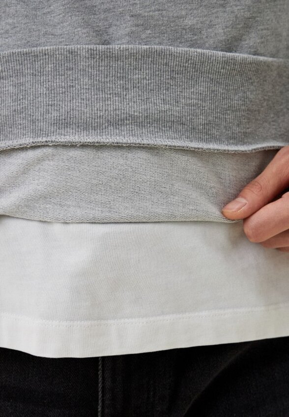 Свитшот Colin's