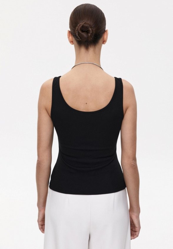 Майка Charmstore