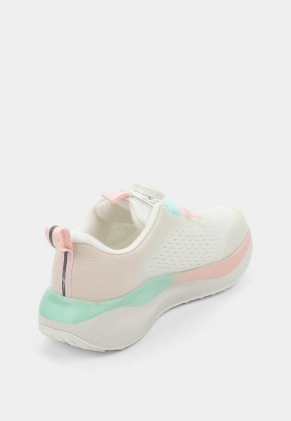 Кроссовки Kari