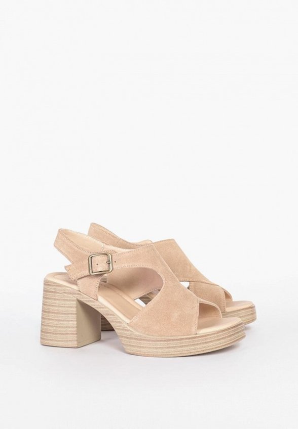 Босоножки Gut