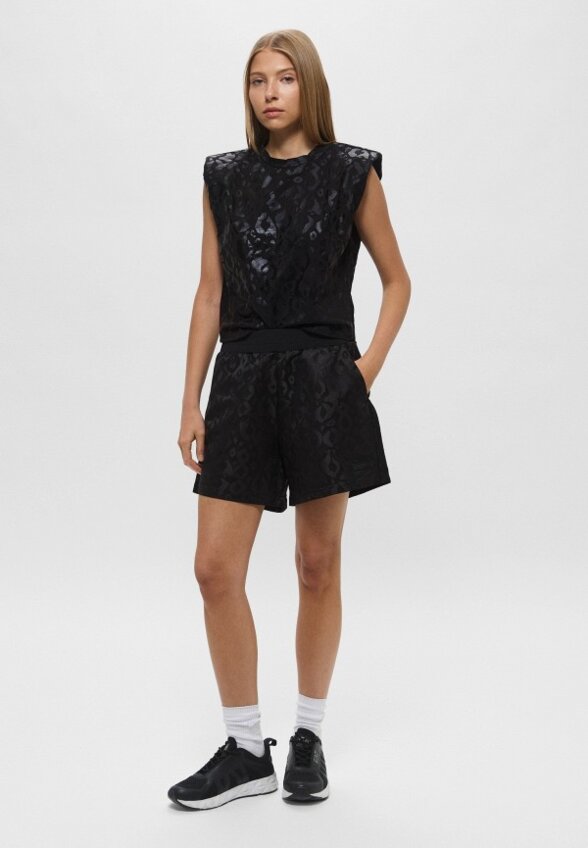 Футболка EA7