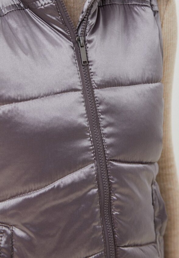 Жилет утепленный Abricot