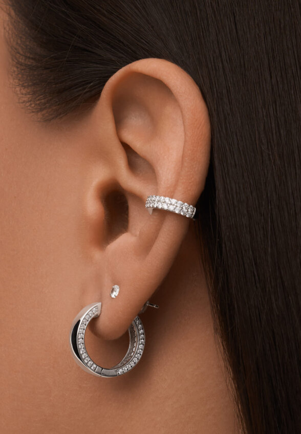 Серебряные двусторонние серьги-кольца с фианитами MIE