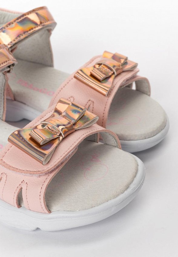 Сандалии Tikkago