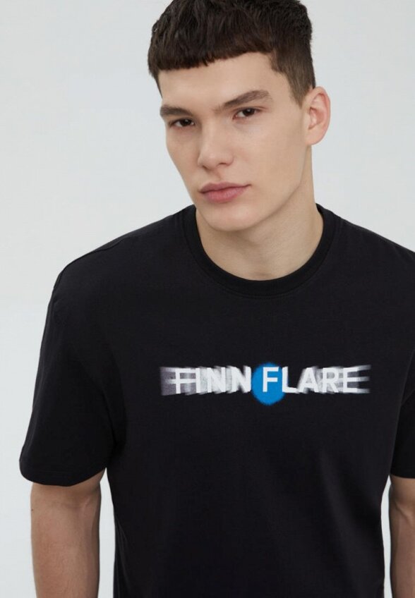 Футболка Finn Flare