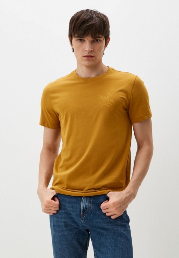 Футболка Colin's