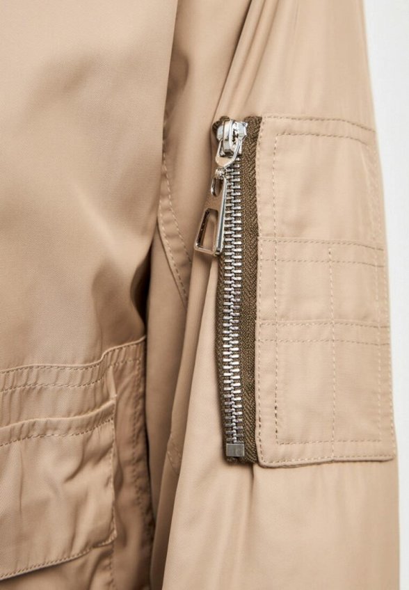 Бомбер Noele Boutique