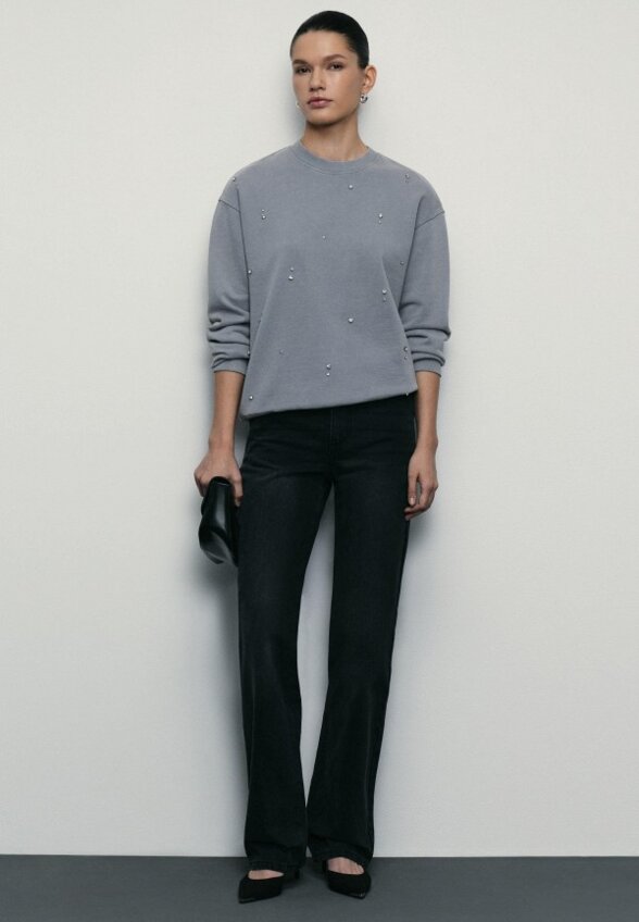 Свитшот Zarina