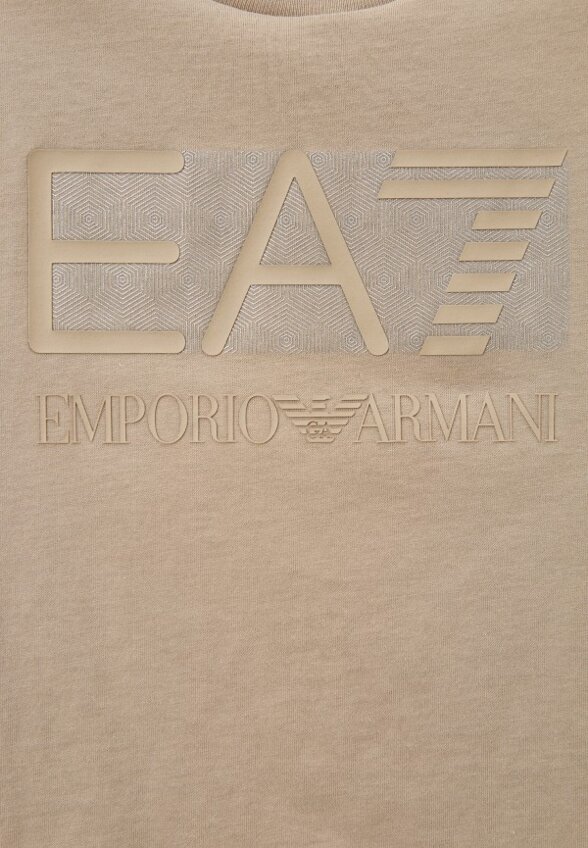 Футболка EA7