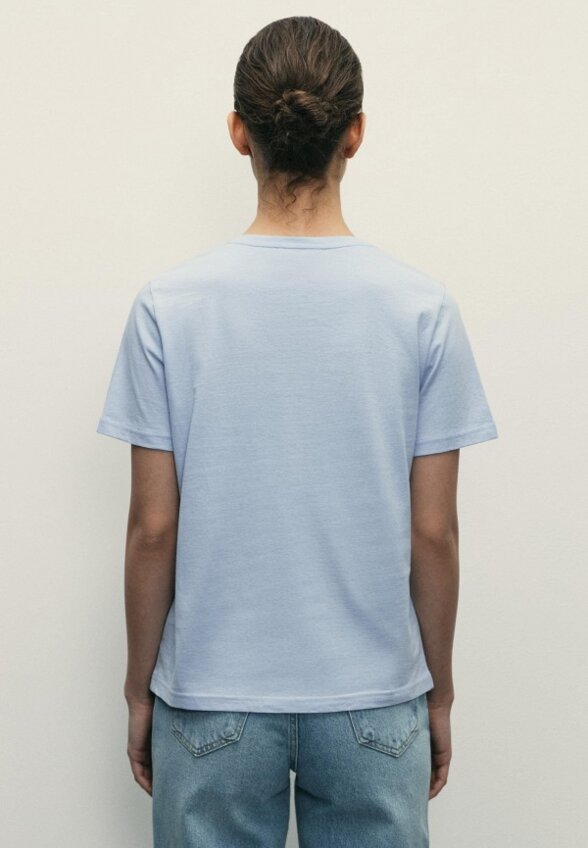 Футболка Zarina