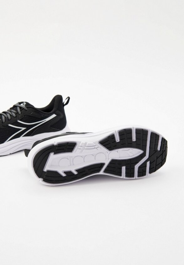 Кроссовки Diadora