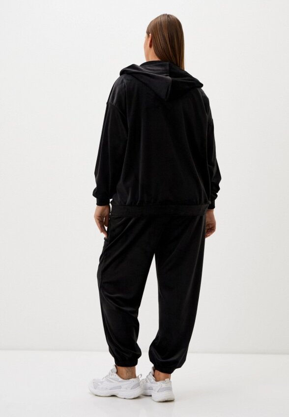 Костюм спортивный Chic de Femme