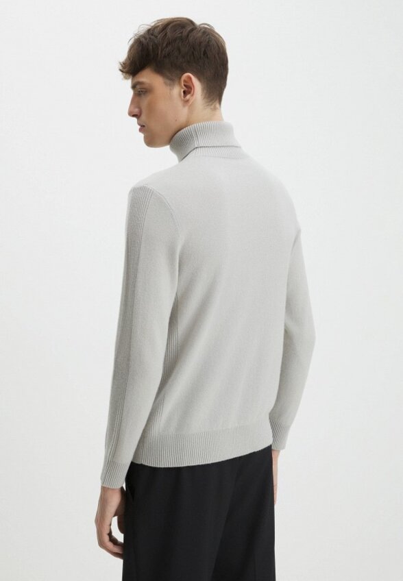 Водолазка Maison David