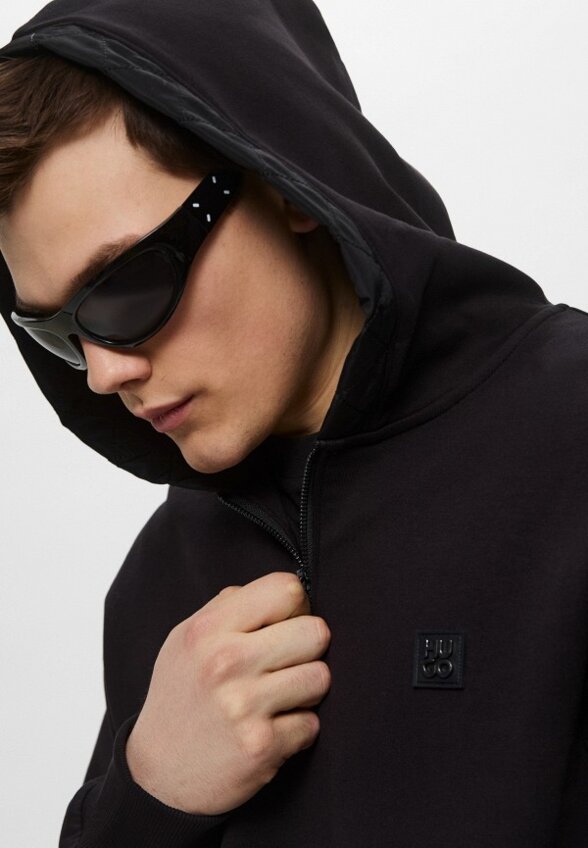 Толстовка Hugo