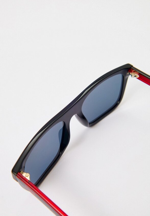 Очки солнцезащитные Hugo