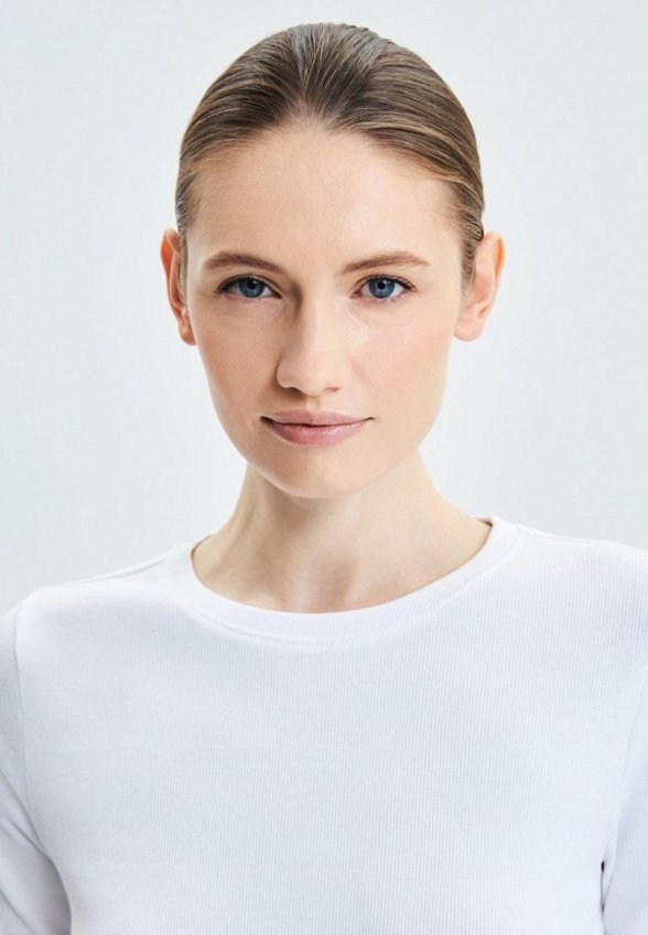 Футболка Zarina