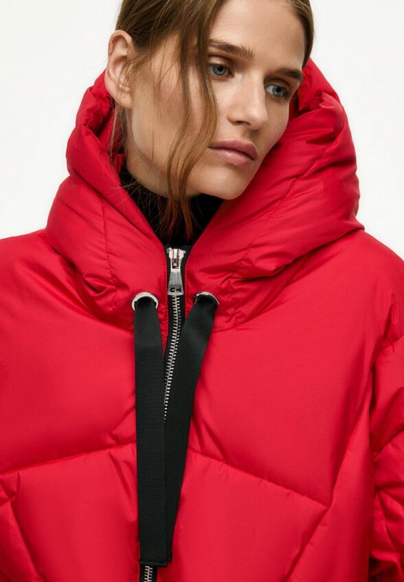 Пуховик Yollo