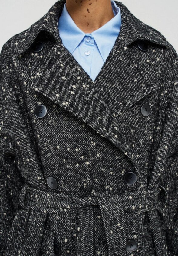 Пальто двубортное Bottega Martinese