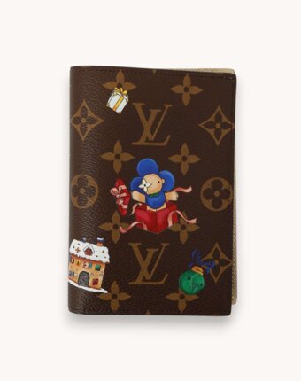 Louis Vuitton Cover for documents женщинам