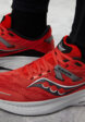 Кроссовки мужские Saucony Guide 16, Красный9  - превью